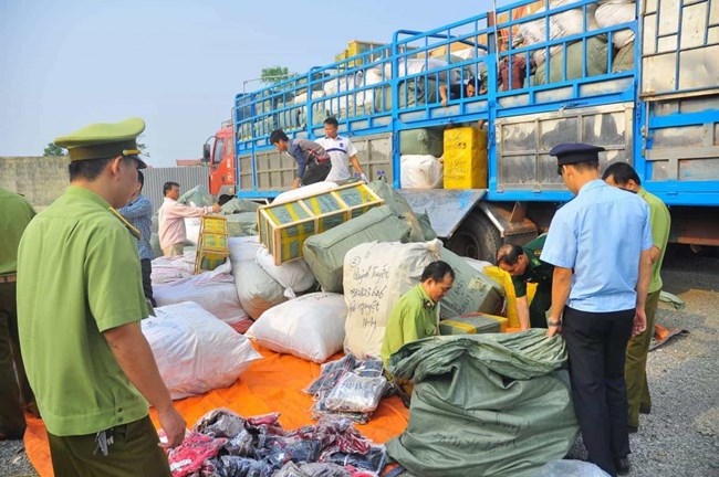 Hà Nội khởi tố 118 vụ liên quan đến buôn lậu, gian lận thương mại (18/07/2024)